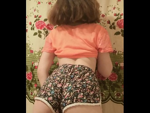 ❤️ Seksual yosh go'dak kamerada uning shortilarini echib tashlamoqda ❤❌ Anal pornoda bizda ❌